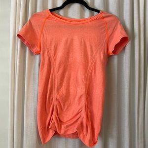 Athleta workout tee size S